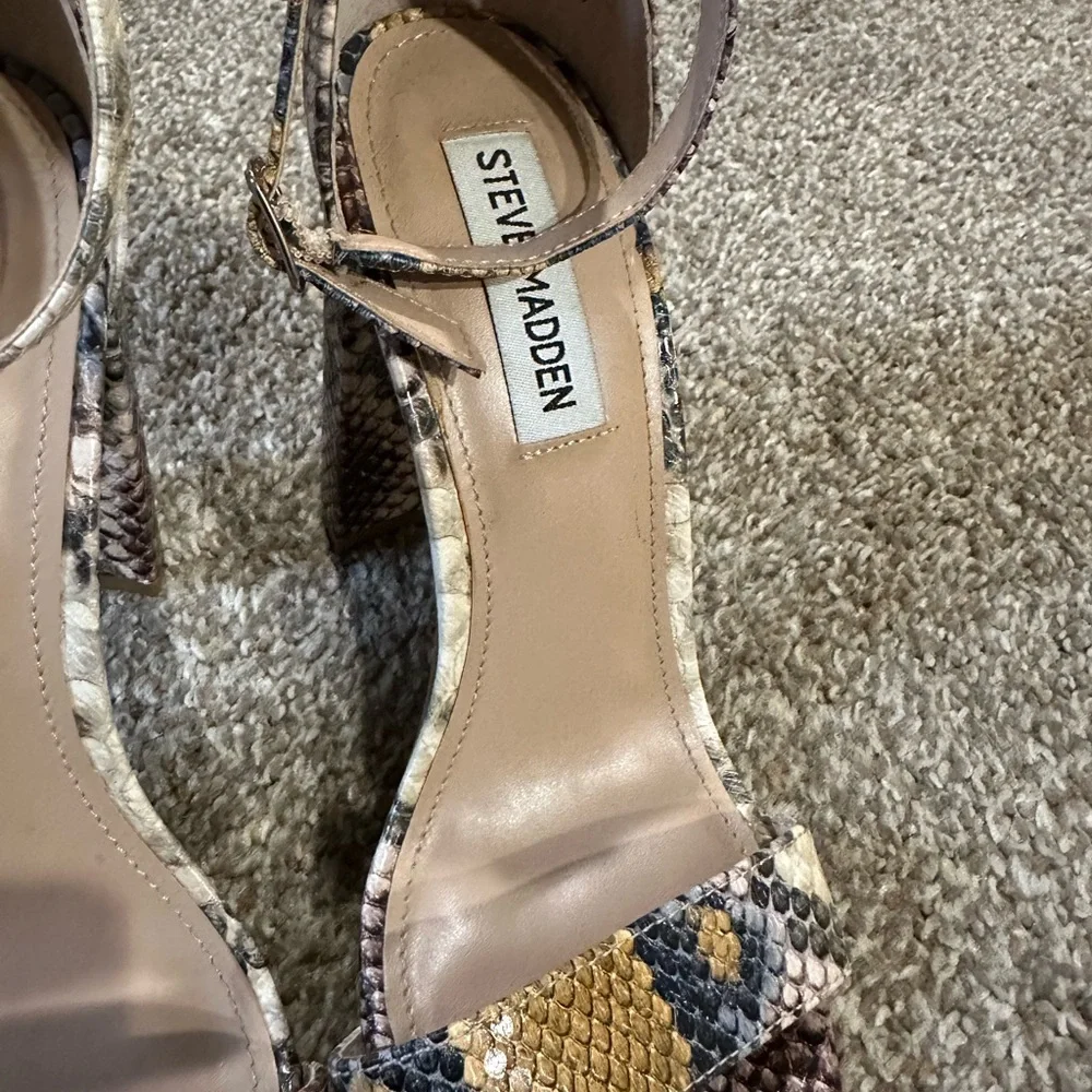 Steve Madden Multicolor Snake Print Heels - Picture 4 of 13